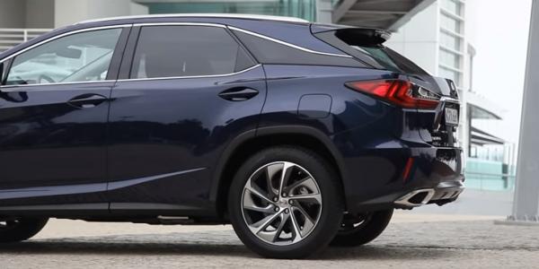 Тест-драйв Lexus RX 200t 2016 от InfoCar