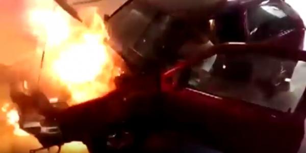 взрыв двигателя