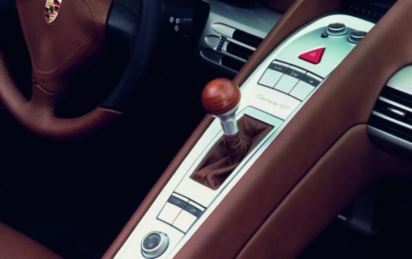 Коробка Porsche Carrera GT Коробка Porsche Carrera GT