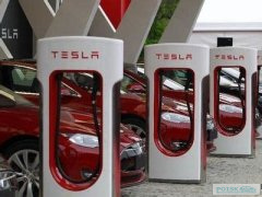 Tesla запускает аренду электромобилей в США