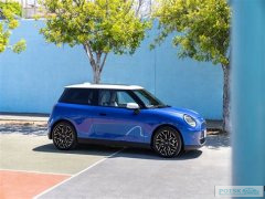 MINI может перейти на задний привод: обсуждения вокруг Cooper