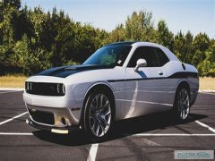 Редкий Dodge Challenger R/T 50th Anniversary выставлен на аукцион