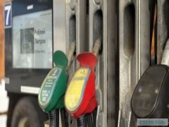 Изменения в составе бензина в России: что ждать автовладельцам