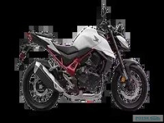 Новый мотоцикл Honda CB750 Hornet с E-Clutch