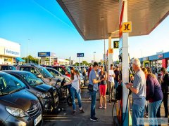 В Йоутсено цена на бензин достигла 3 евро за литр