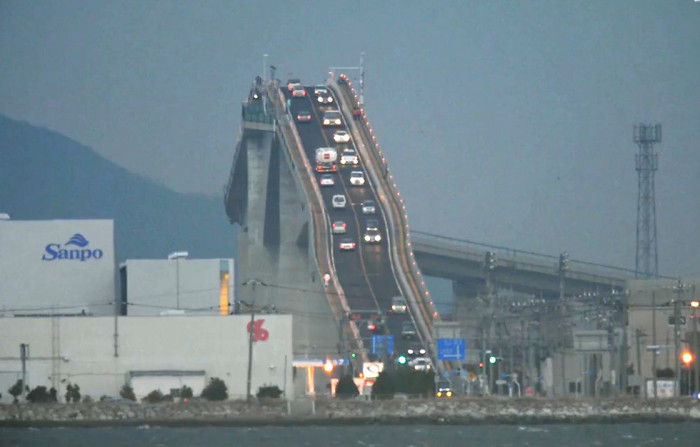 мост Eshima Ohashi