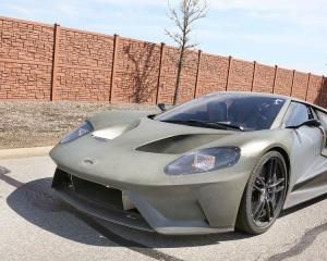 Шпионские фото нового Ford GT