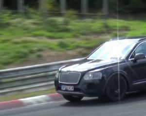 Bentley тестирует Bentayga без камуфляжа