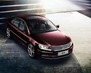 Volkswagen представили обновленный Phaeton 2015