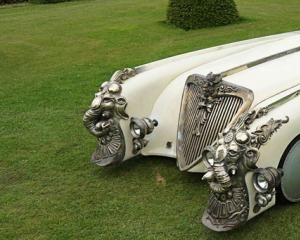 Личный автомобиль Капитана Немо Наутилус продается с молотка