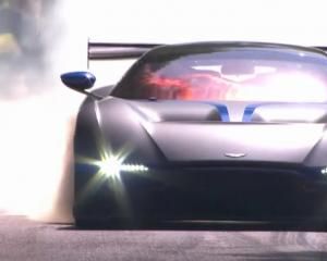 Бернаут в исполнении нового Aston Martin Vulcan