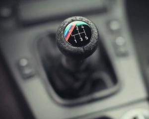 Компания BMW отказывается от механических коробок