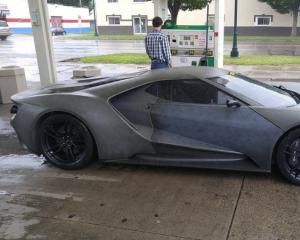 Шпионские фото нового Ford GT рассекретили двигатель