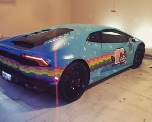 Канадский диджей Deadmau5 опять троллит Ferrari новым Lamborghini