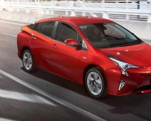 Обновлённый Toyota Prius 2016 сегодня дебютирует в Лас Вегасе