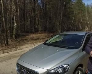 Тест-драйв Volvo V40 Cross Country от Александра Сошникова