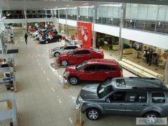 Автопроизводители обновили цены на автомобили в России