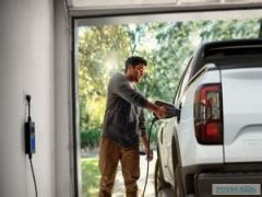 Топ-10 электромобилей 2025 года