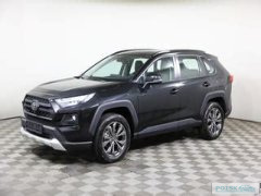 Новая Toyota RAV4 в России: полный привод и экономия топлива