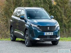 Обновленный Peugeot 5008: стиль и практичность в одном флаконе