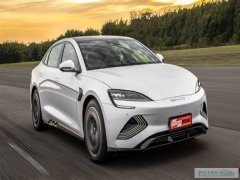 Пожар в электроседане BYD Seal на автодороге Гонконга