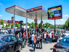 Польша может ввести специальные цены на топливо для иностранцев