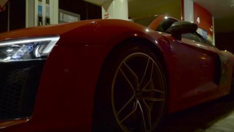 Тест-драйв суперкара Audi R8 V10