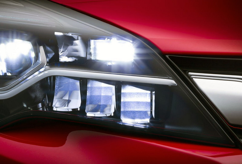 Opel Astra IntelliLux LED Matrix 